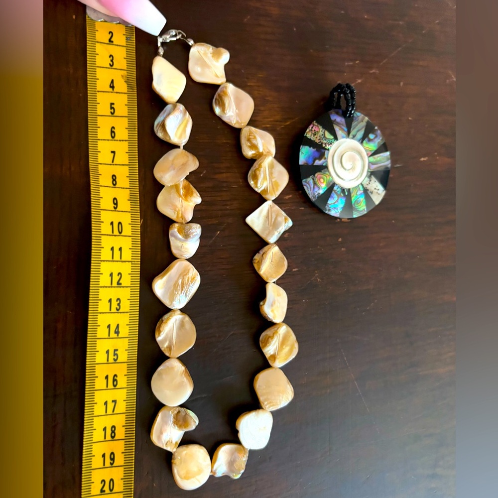Beautiful Ladies necklaces coated shell and pendant only
